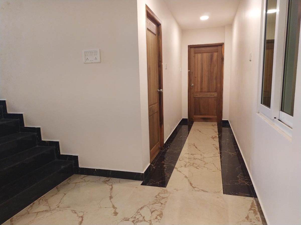 Hotel Rani And Rani Residency Пондичерри Экстерьер фото