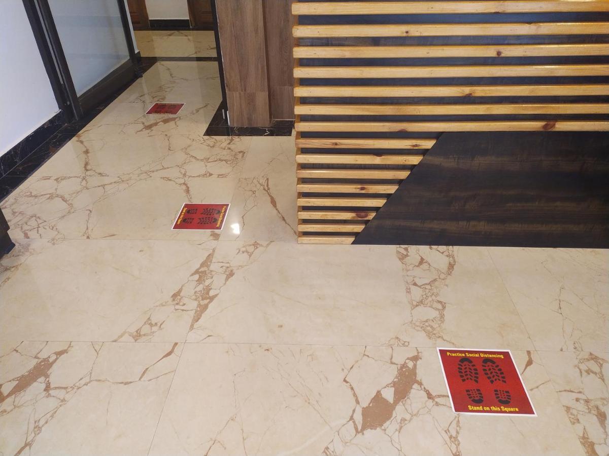 Hotel Rani And Rani Residency Пондичерри Экстерьер фото