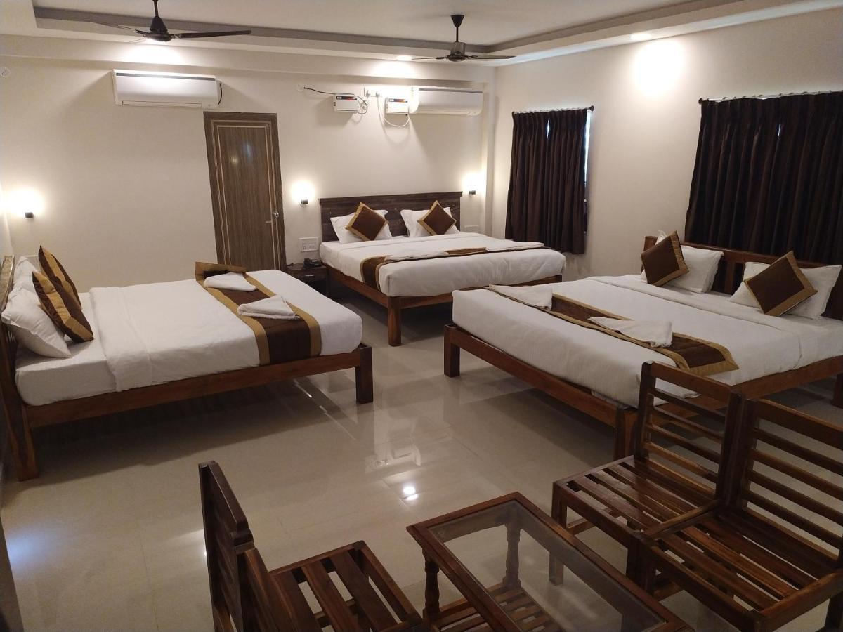 Hotel Rani And Rani Residency Пондичерри Экстерьер фото