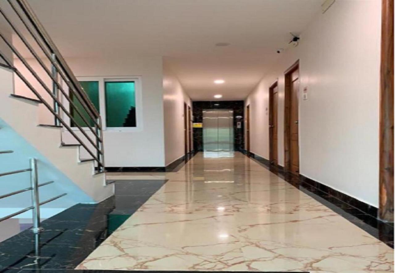 Hotel Rani And Rani Residency Пондичерри Экстерьер фото